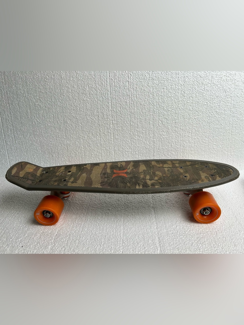 Hurley camouflage mini Cruiser Skateboard with Orange Wheels